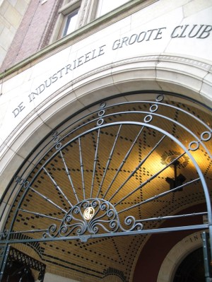 Ingang van IGC / Foto: Lauren Rauk - Flickr